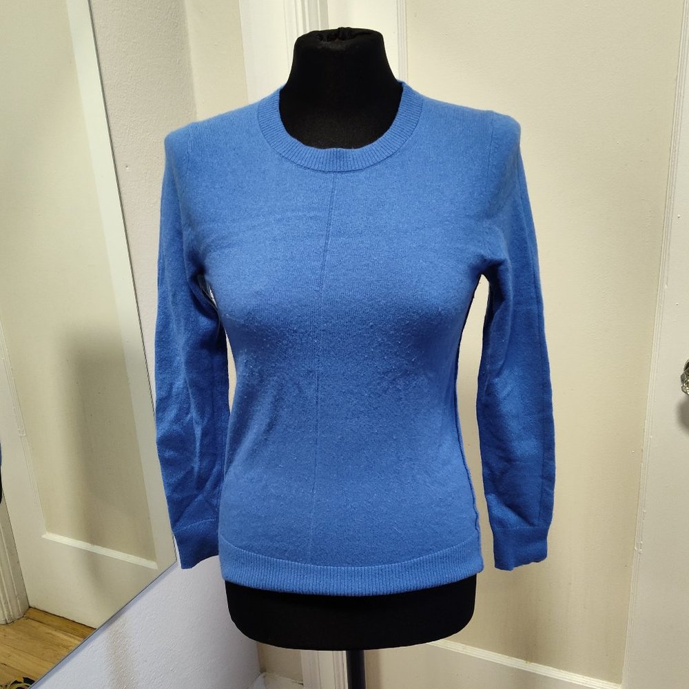 Soft Banana Republic Sweater